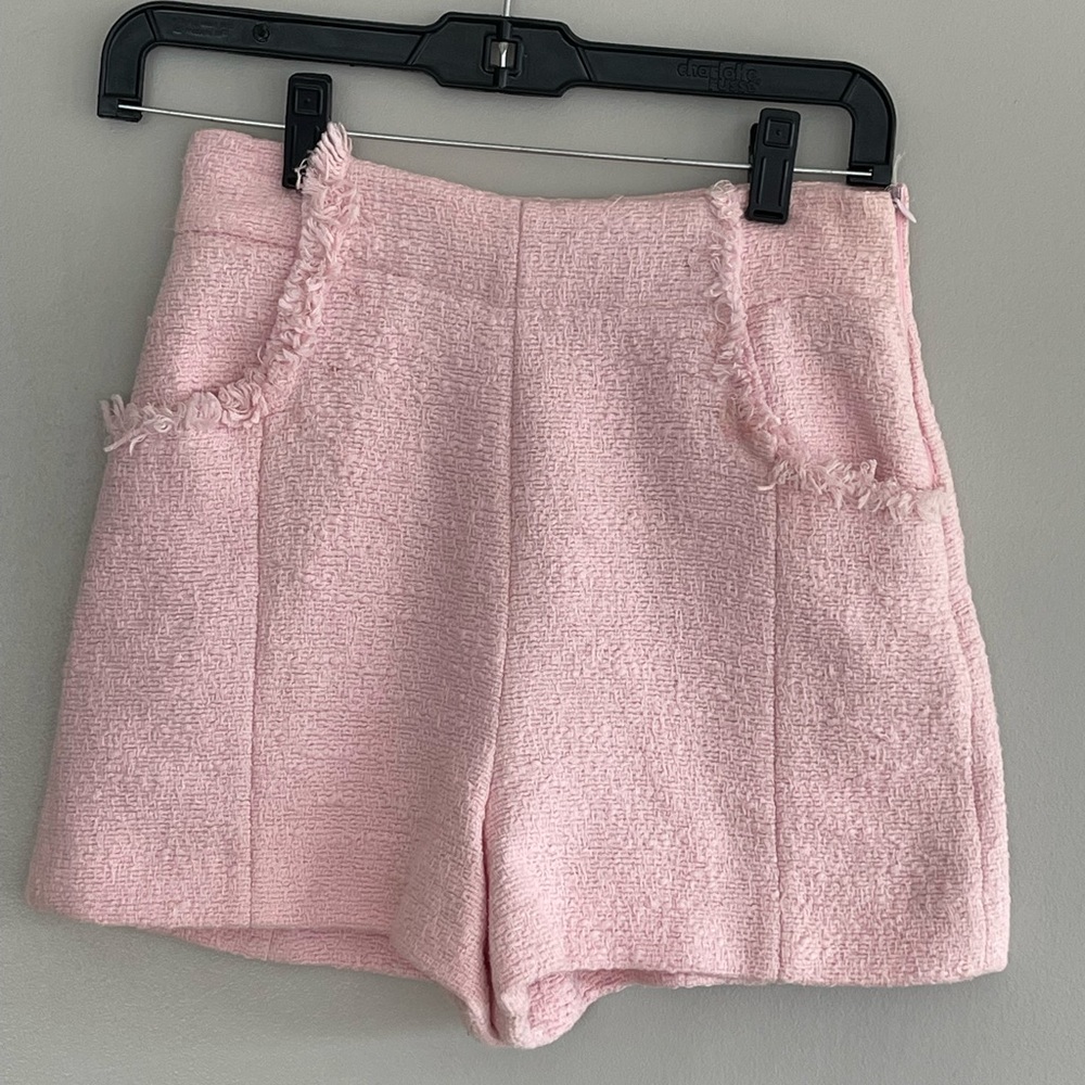 Zara light pink tweed shorts size XS